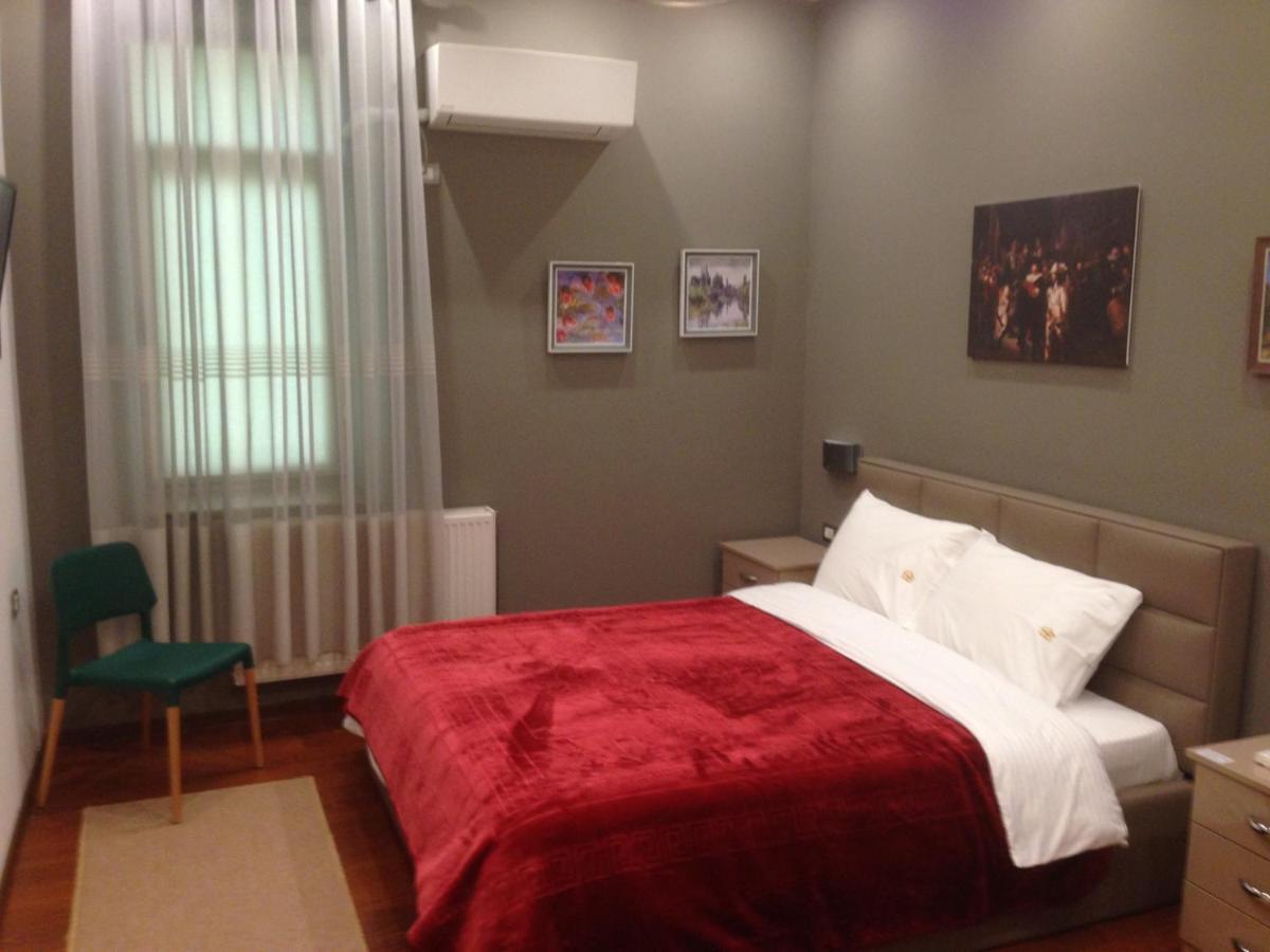 Hotel Bujtina Bicolli 코르처 외부 사진