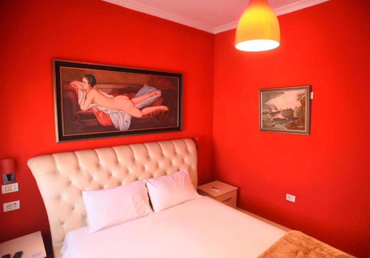 Hotel Bujtina Bicolli 코르처 외부 사진