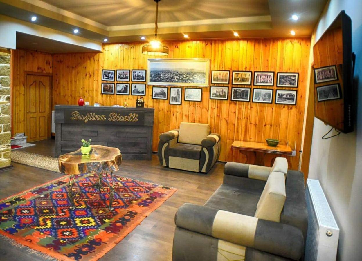 Hotel Bujtina Bicolli 코르처 외부 사진