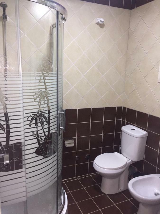 Hotel Bujtina Bicolli 코르처 외부 사진